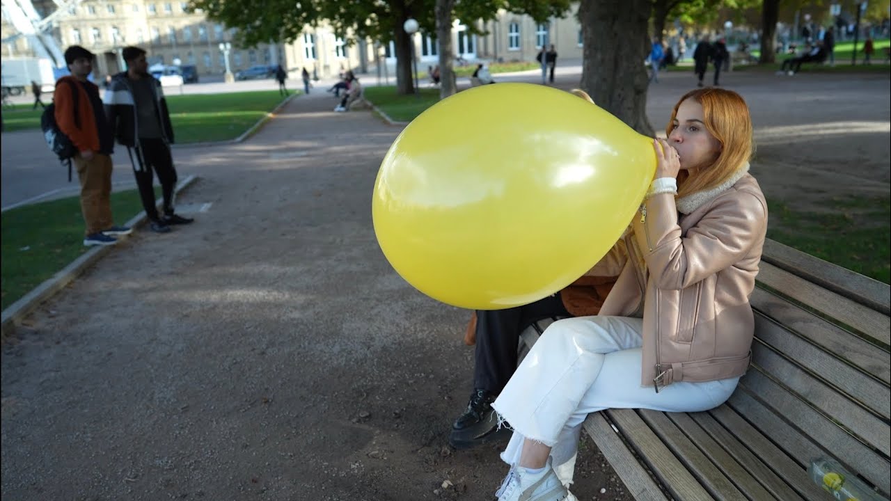 Madlen & Sia have fun with balloons (Preview Clip)