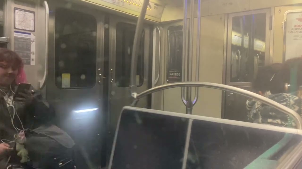 [Ligne 3 RATP] Voyage à bord d'un MF67 N°063 entre République et Opéra