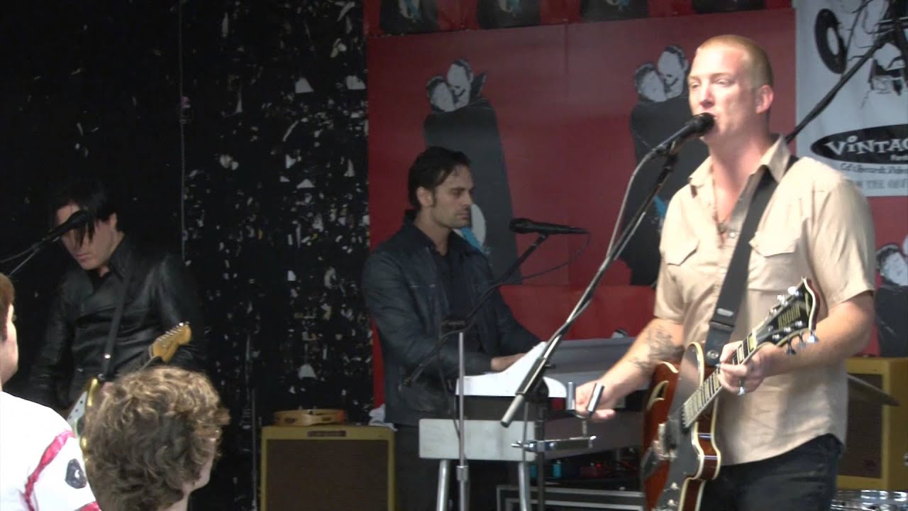 Queens of the Stone Age at Vintage Vinyl in NJ Part 2 June 6, 2013 (If I Had A Tail)