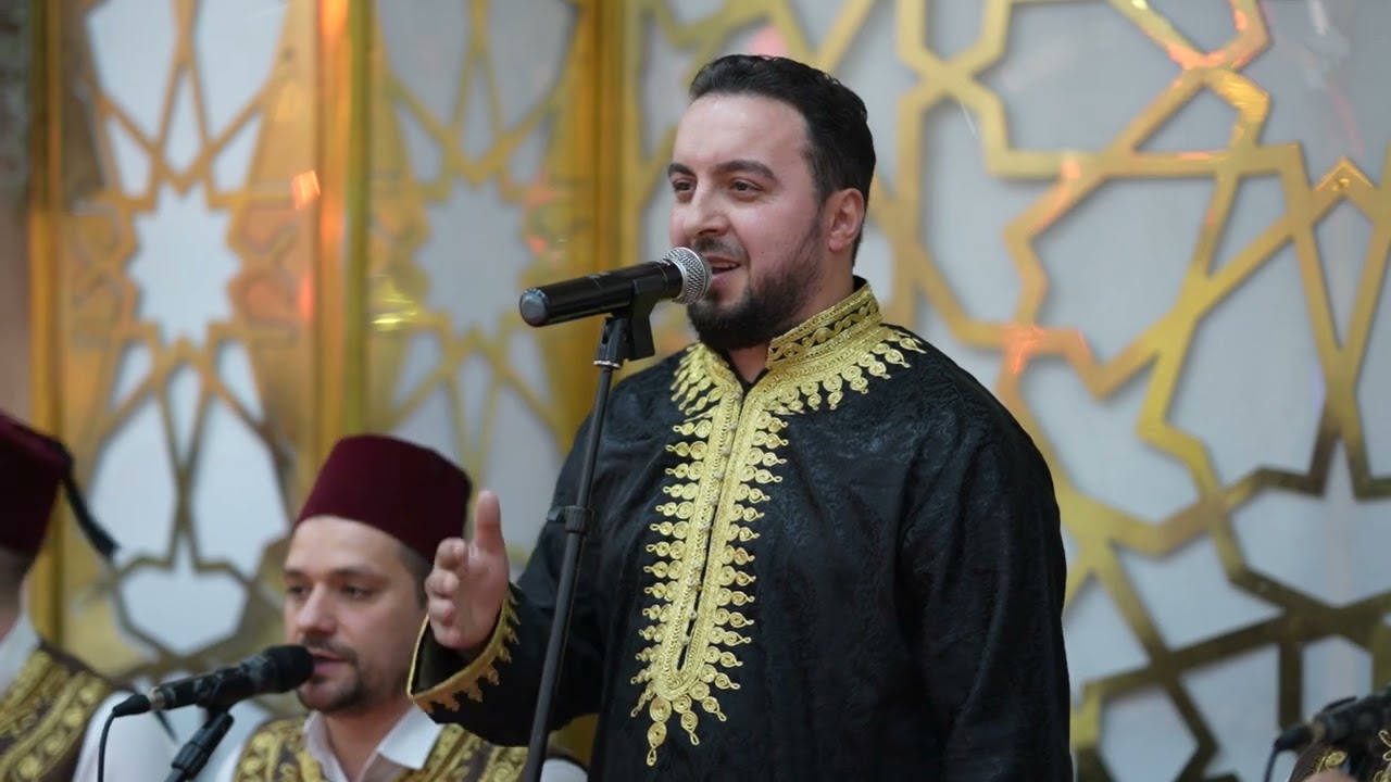 حفل زفاف العريس / محمد ابن الحاج محمود اسود عجوز / المنشد احمد ربيع / 1