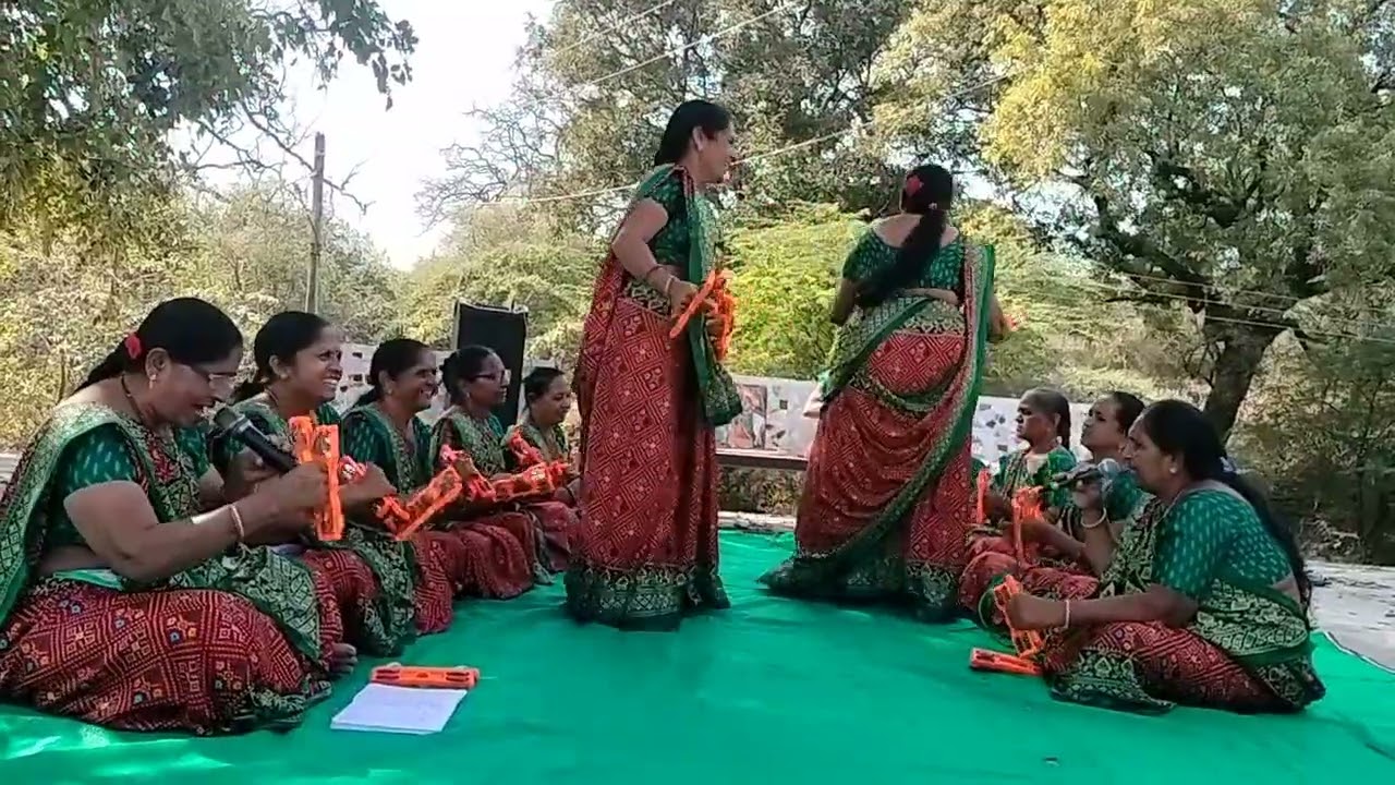 લખેલું છેખુબ સરસ ભજન છે