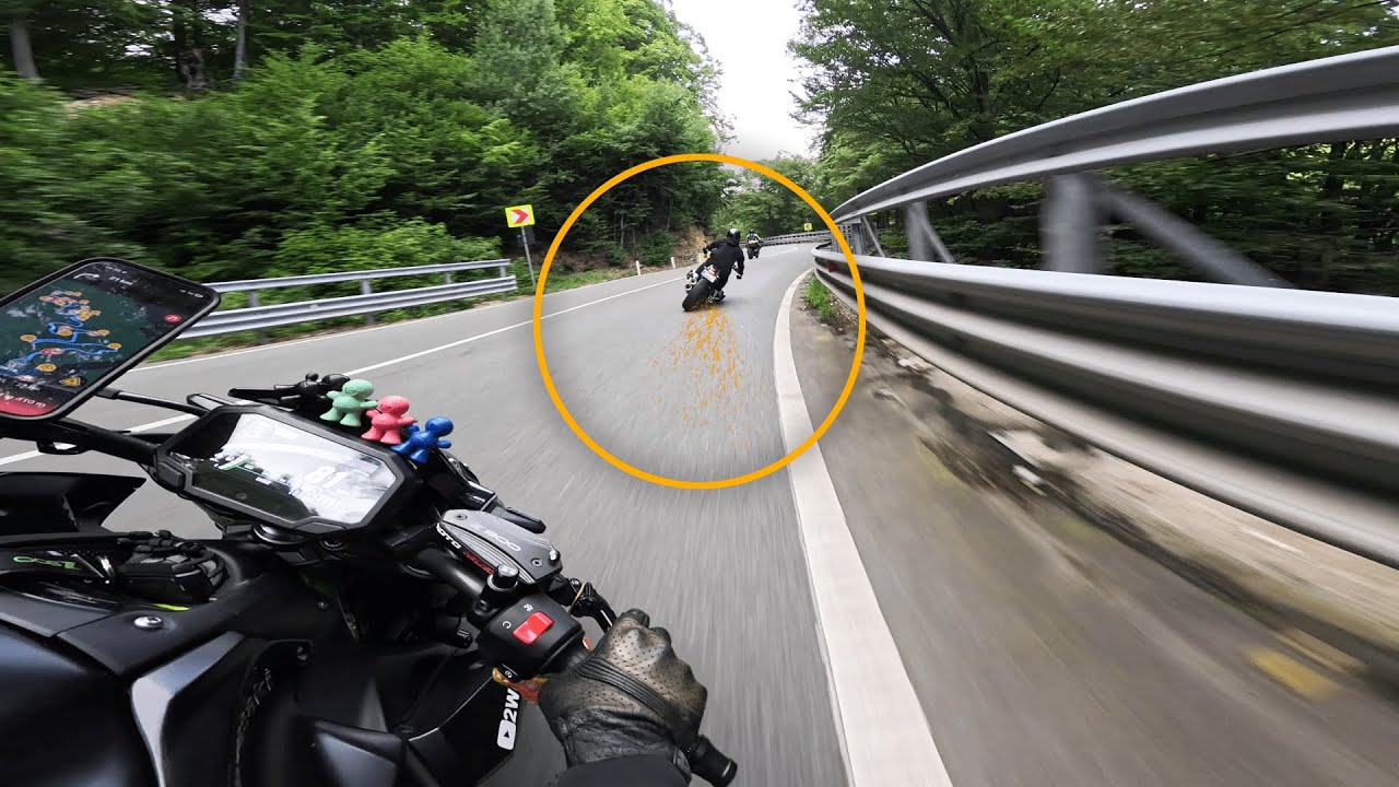 MOTOCICLETA IMPOSIBILA PENTRU CURBE!