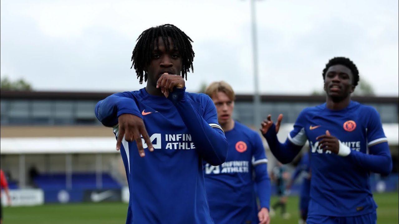 Shumaira Mheuka vs Leicester U18 FA Youth Cup