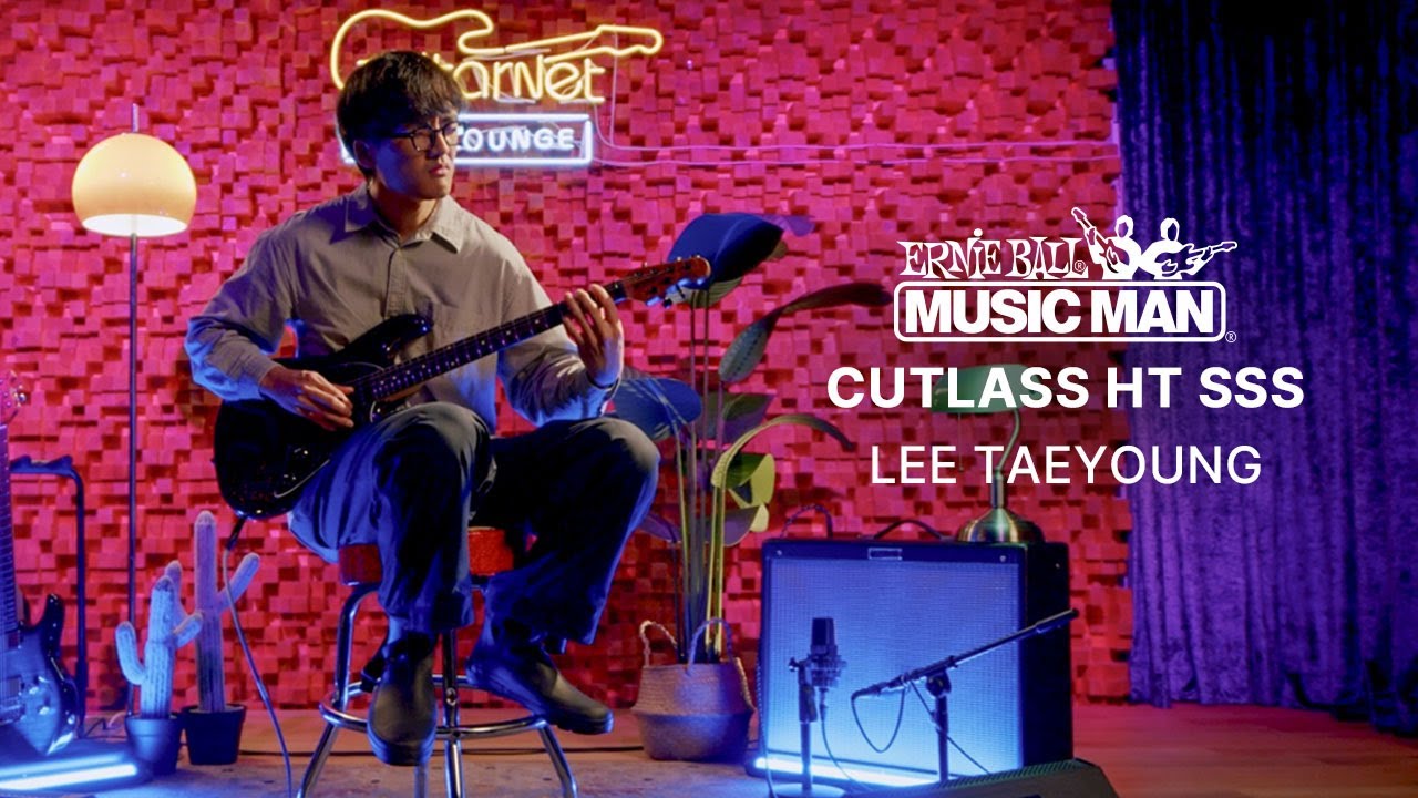 이태영(Lee Taeyoung) | Music Man Cutlass HT SSS Dark Rainbow | Guitarnet