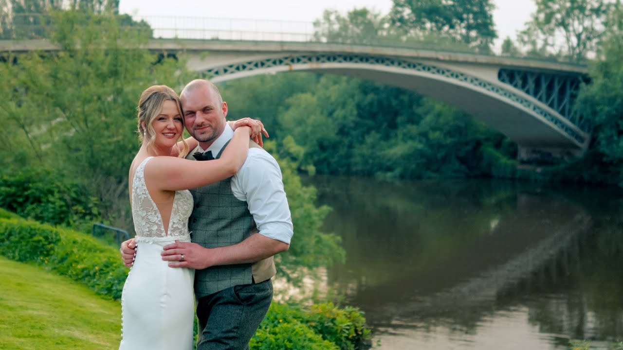 Holt Fleet, Emma and Alex