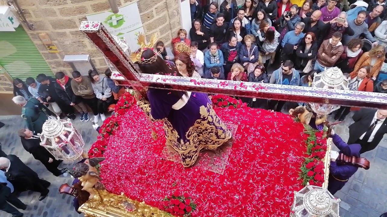 Cofradía del nazareno de Santa María de Cadiz por Jabonería 2019
