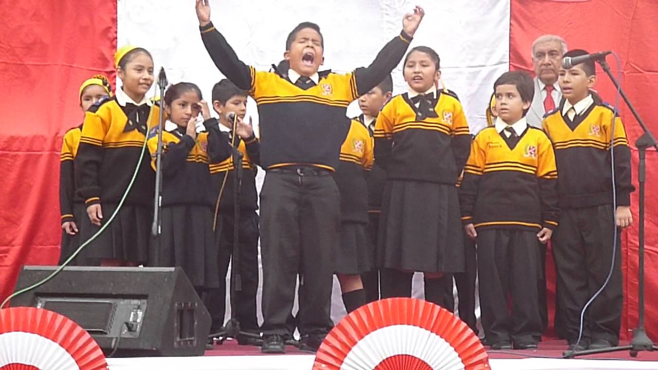 Canto Coral a Tupac Amaru - Alumnos del 3º 