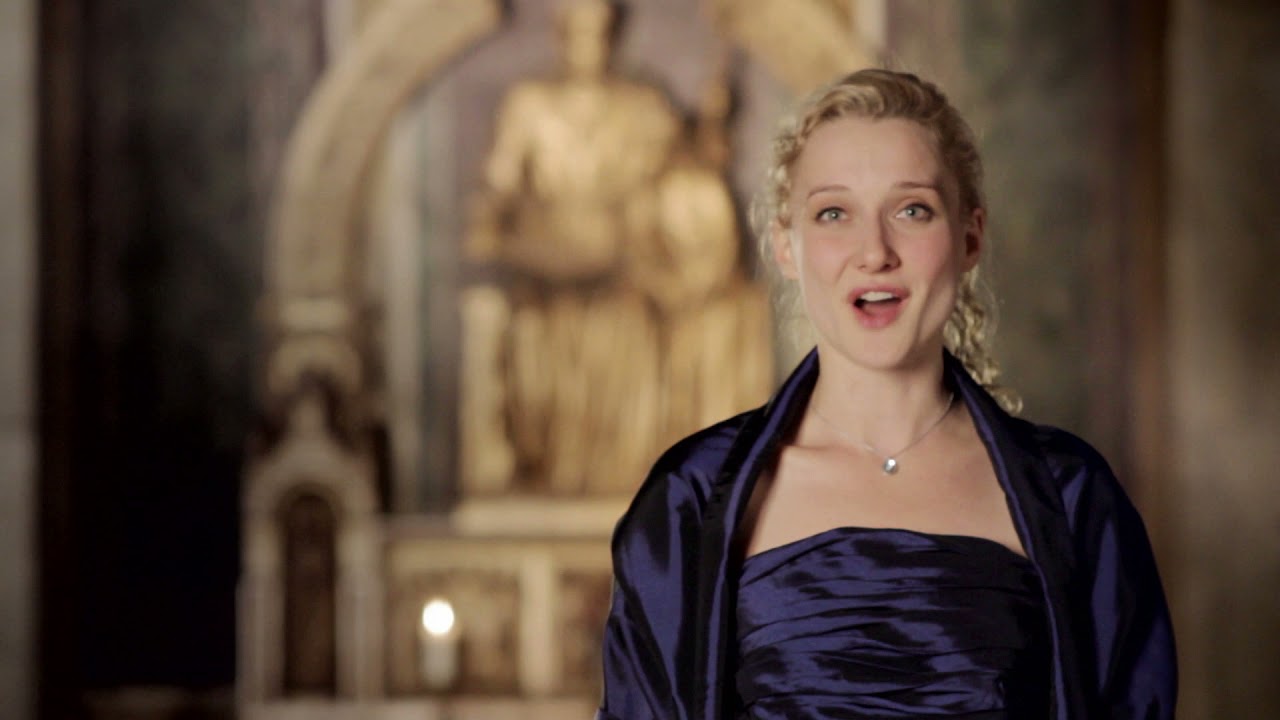 Anna Hofmann | O Salutaris Hostia | Rossini