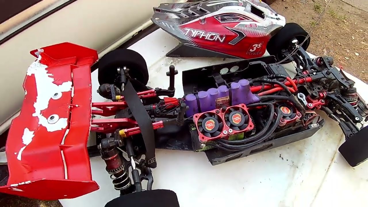 Arrma Typhon Stretched 6s speed run