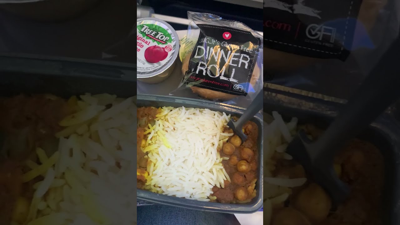 Gluten free meal on United Flight to Tokyo! 😍