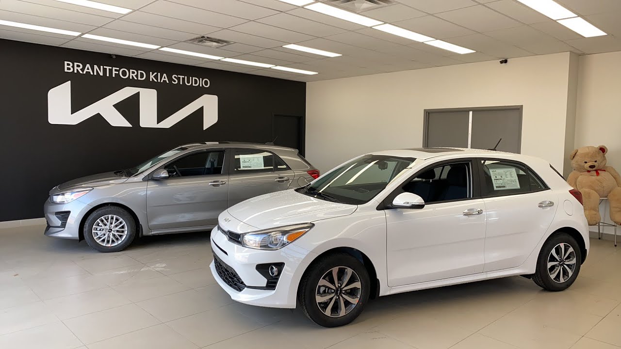 LIVE: 2022 Kia Rio! Two desirable trims compared in detail!