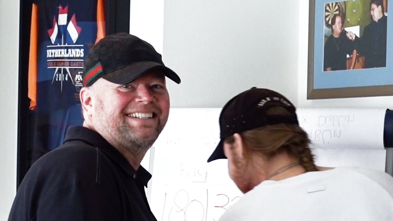 Donnie - 180 Linkerbaan (feat. Raymond van Barneveld)