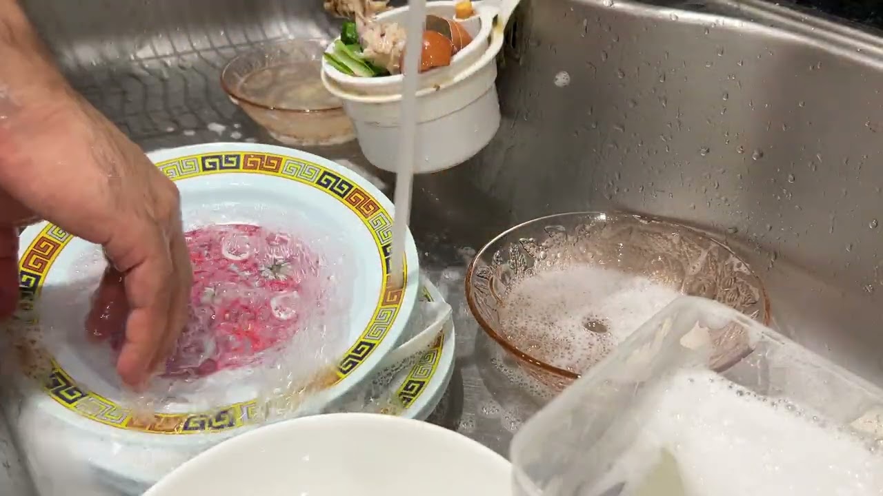 Night Time Dishwashing | Relaxing Water & Plate Sounds