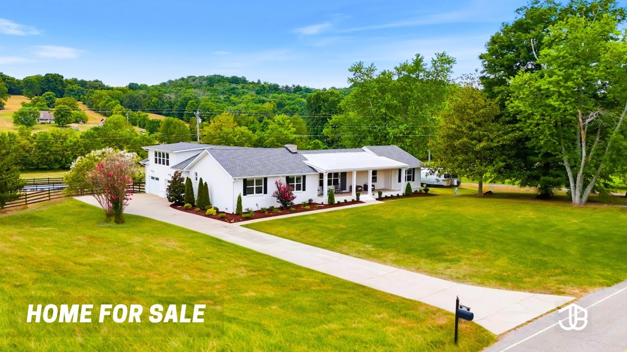 TOURING A $1.499M LUXURY Modern Farmhouse Nestled On 5+ Acres of Rolling Hills |  NOLENSVILLE, TN