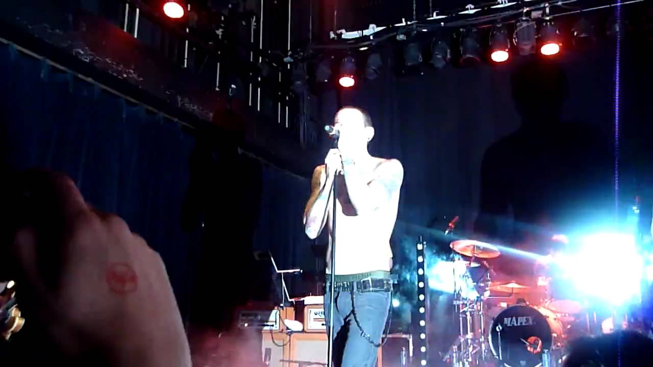 Dead By Sunrise - Into You - Live Bruxelles - 20/02/10 HD