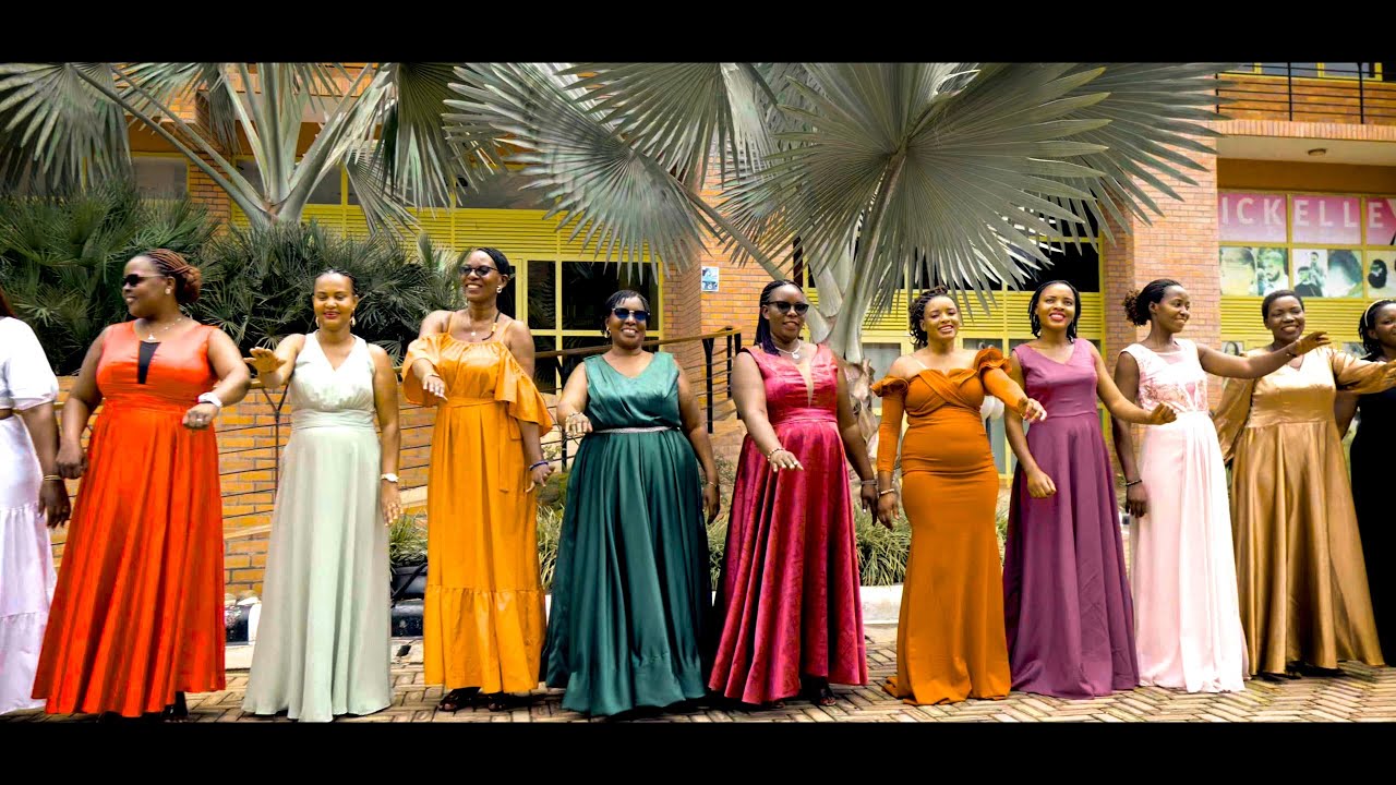 Yezu Mwami ari ku ngoma official video by Chorale Rosa Mystica