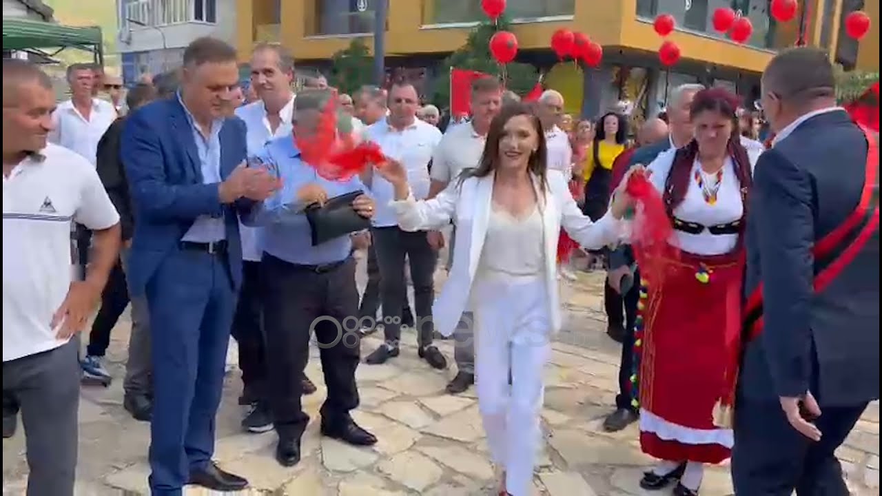 Luiza Gega ia merr valles në Bulqizë, pritje madhështore me tupana për kampionen e Europës