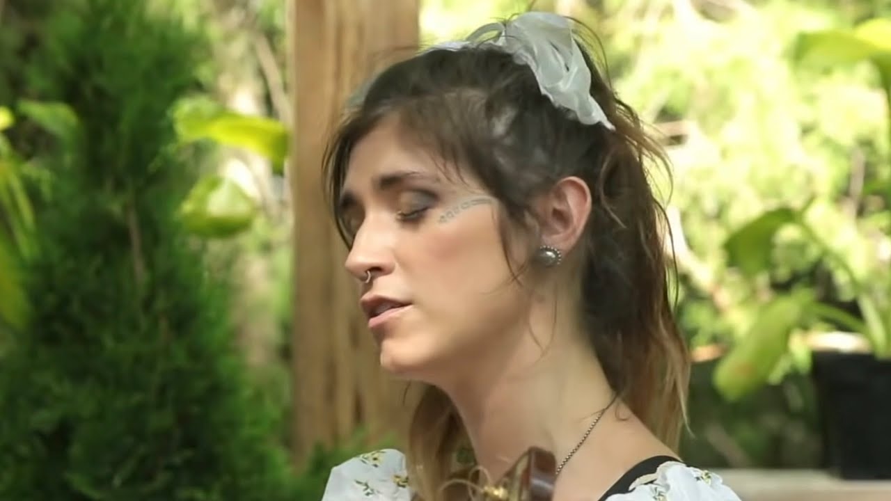 Sierra Ferrell live at Paste Studio on the Road: Nashville