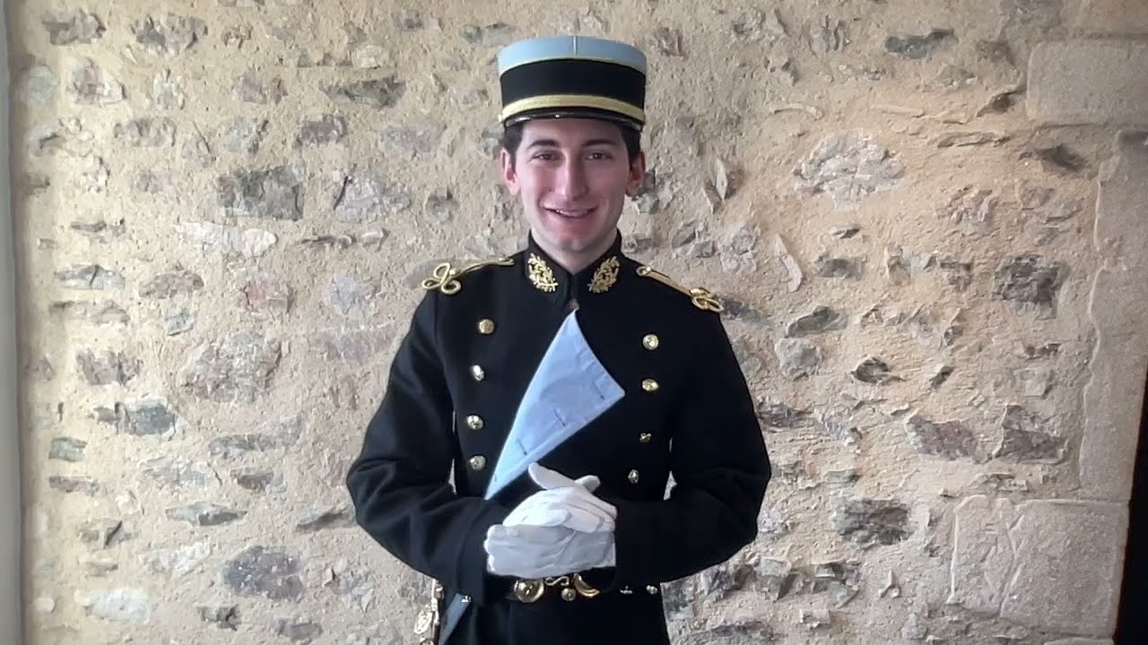 Le port de l'Uniforme - École des Mines