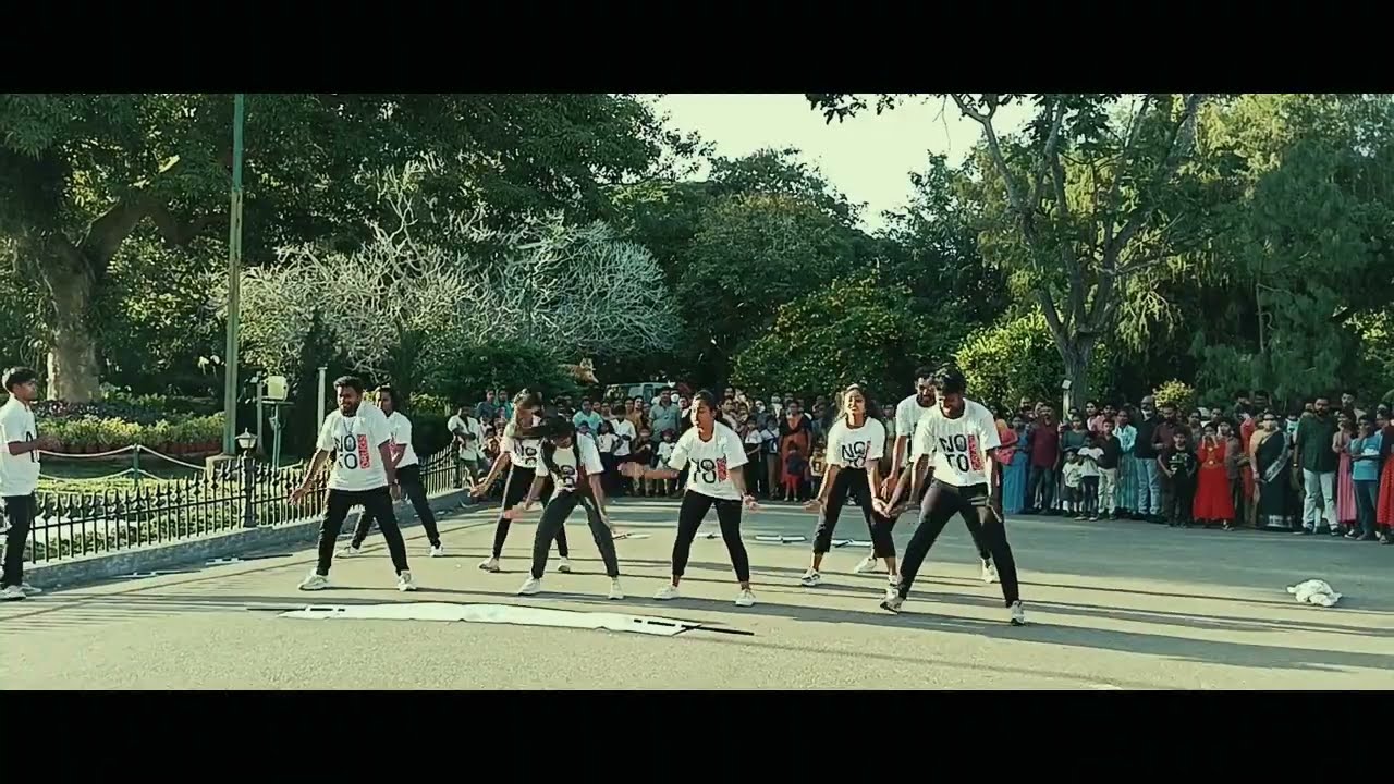 പിള്ളേര് പൊളിച്ചടുക്കി... NO TO DRUGS FLASH MOB | SHA BROZ
