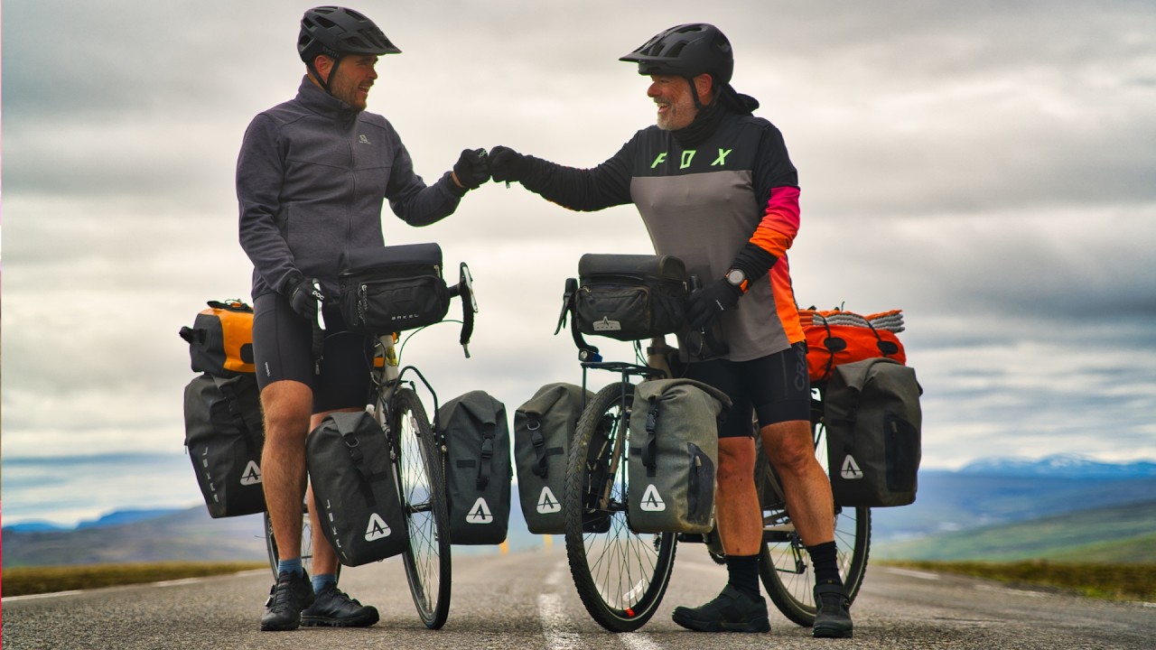 On a fait le tour de l'Islande à vélo!