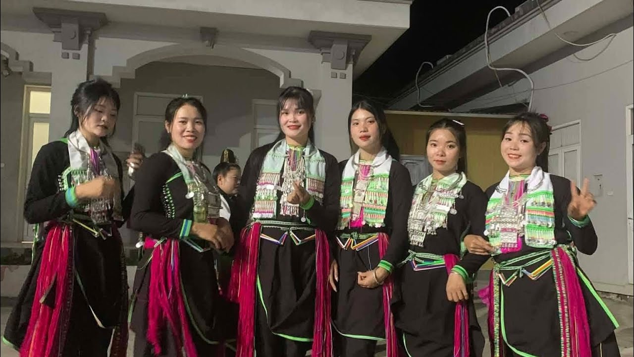Hát đối đáp căn co và Tù Cha 