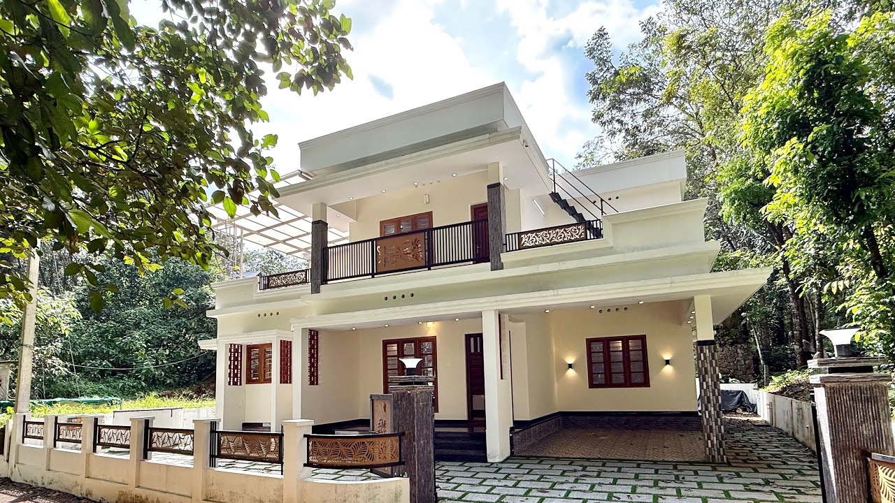 House for sale 75L. At Pineapple City Vazhakulam | 9 Cent 2400Sq.Ft. 4Bhk |www.keralaproperties.com
