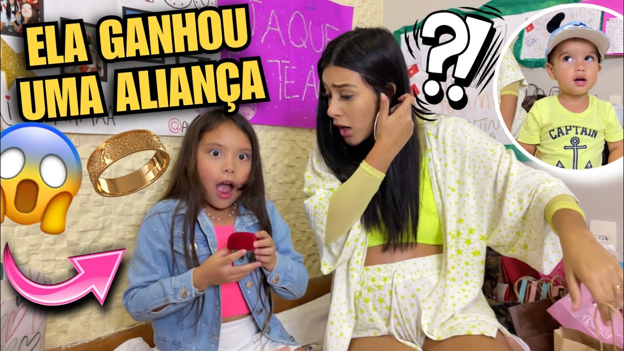 VALENTINA GANHOU UMA ALIANÇA!! 😱 *ABRINDO NOSSOS PRESENTES*