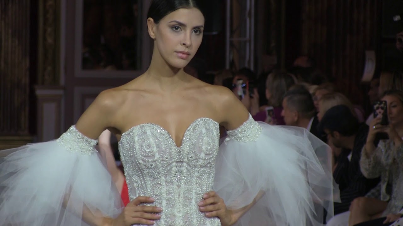 EVA MINGE Couture F/W 2018/2019 - Paris Fashion Week