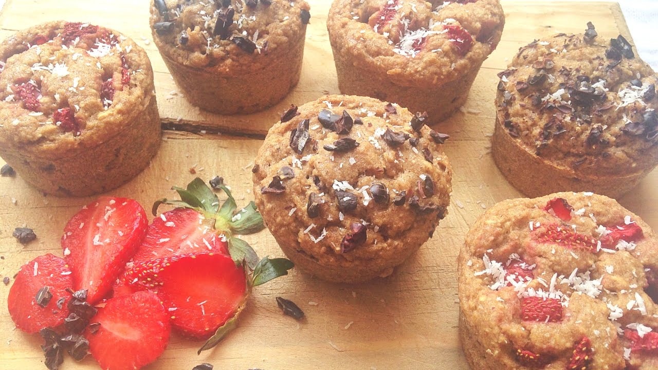 MUFFINS VEGANOS SALUDABLES - DE FRESA Y CHOCOCHIPS 💜