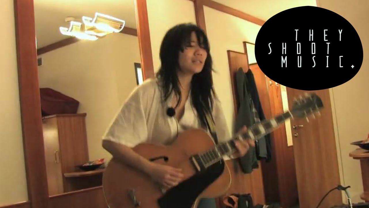 Thao With The Get Down Stay Down - Know Better Learn Faster / THEY SHOOT MUSIC