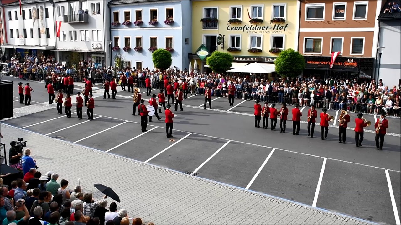 Marschshow des MV St. Gotthard beim Bezirksmusikfest 2019 in Bad Leonfelden