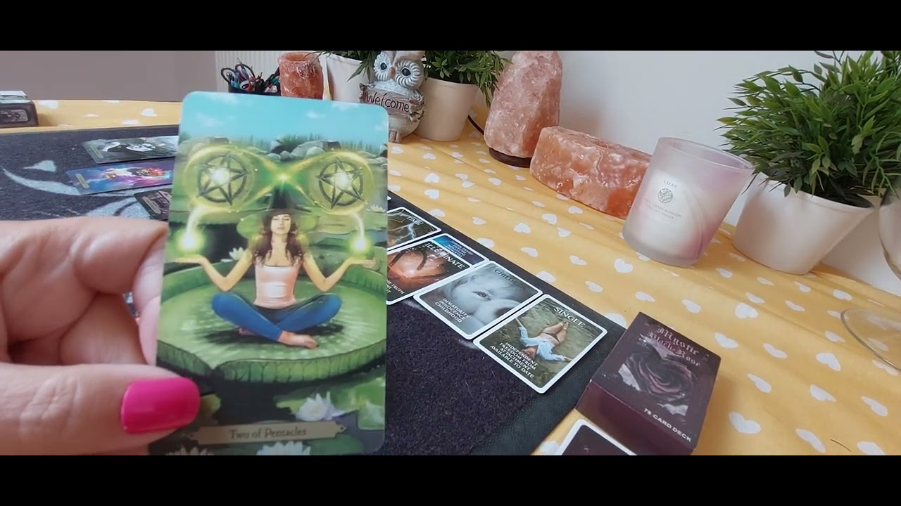 Timeless Reading: Keep your new love on the down low!