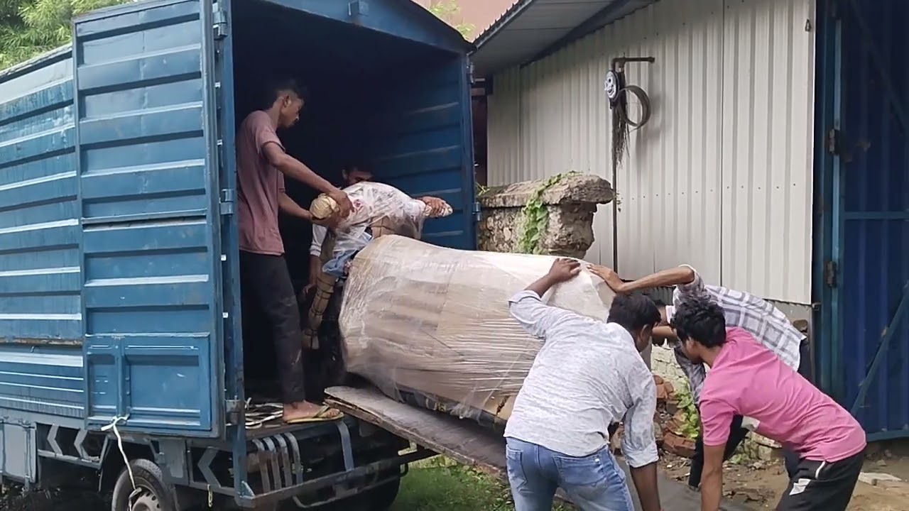 packing loading and transporting motorbike from Jamshedpur to all over India by cls packer Movers