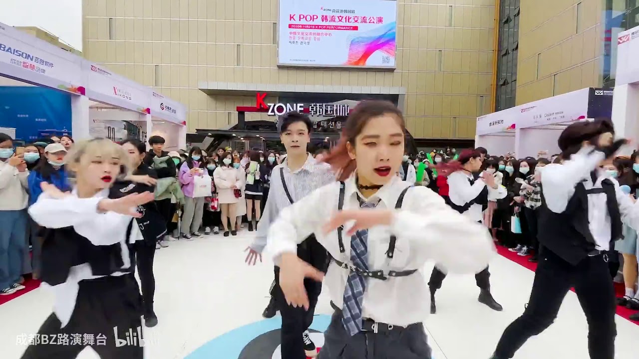 [KPOP IN PUBLIC] STRAY KIDS - BACK DOOR Dance cover from China (成都IFS路演舞台成都站)【中韩文化交流会公演】