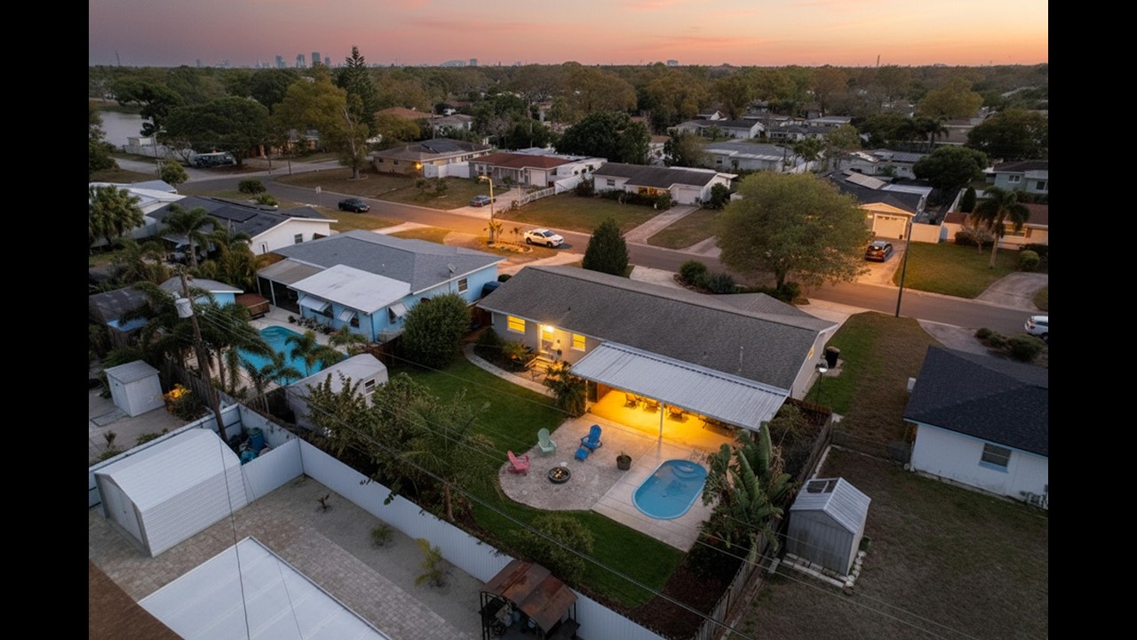 Tampa, FL Real Estate Photography - Saint Petersburg - 4391 34th Ave N, Saint Petersburg, FL 33713