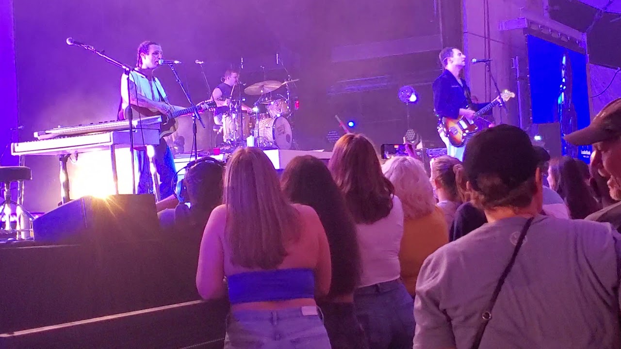 BLEACHERS - CHINATOWN - LIVE 9/22/21 WITH JERSEY GIRL INTRO LEADER BANK PAVILION BOSTON