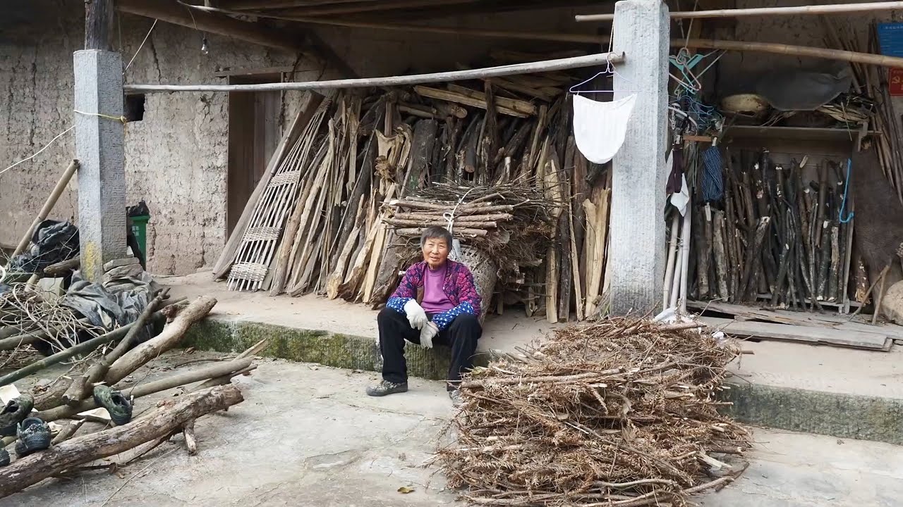 Some Poor Villages Of Chongqing In China, The Real Life of Poor Farmers in China.