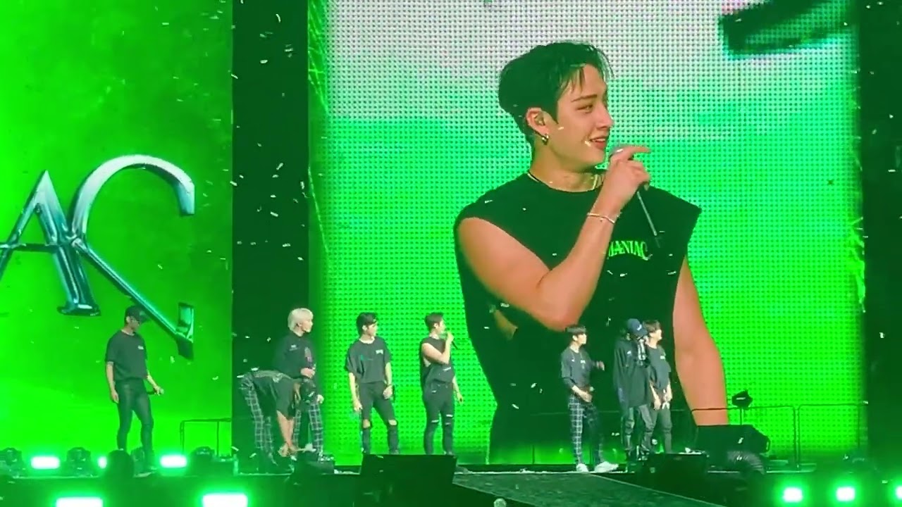 2142 Stray Kids Closing Talk With STAYS Seattle Day 1