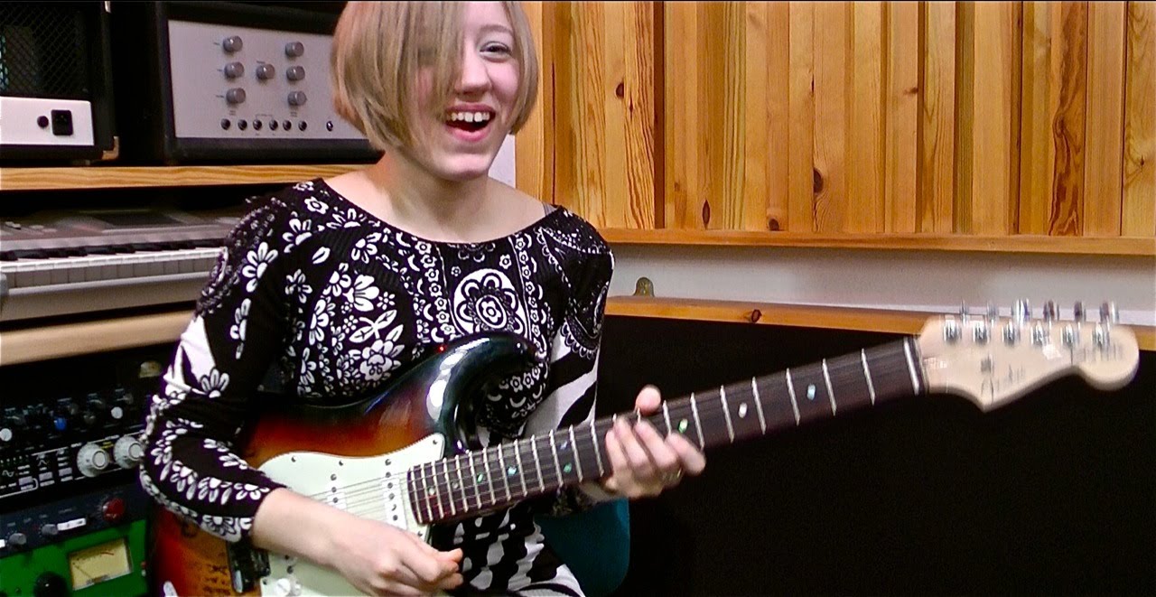 Jess Lewis 'Room 335' promo video (Larry Carlton cover)