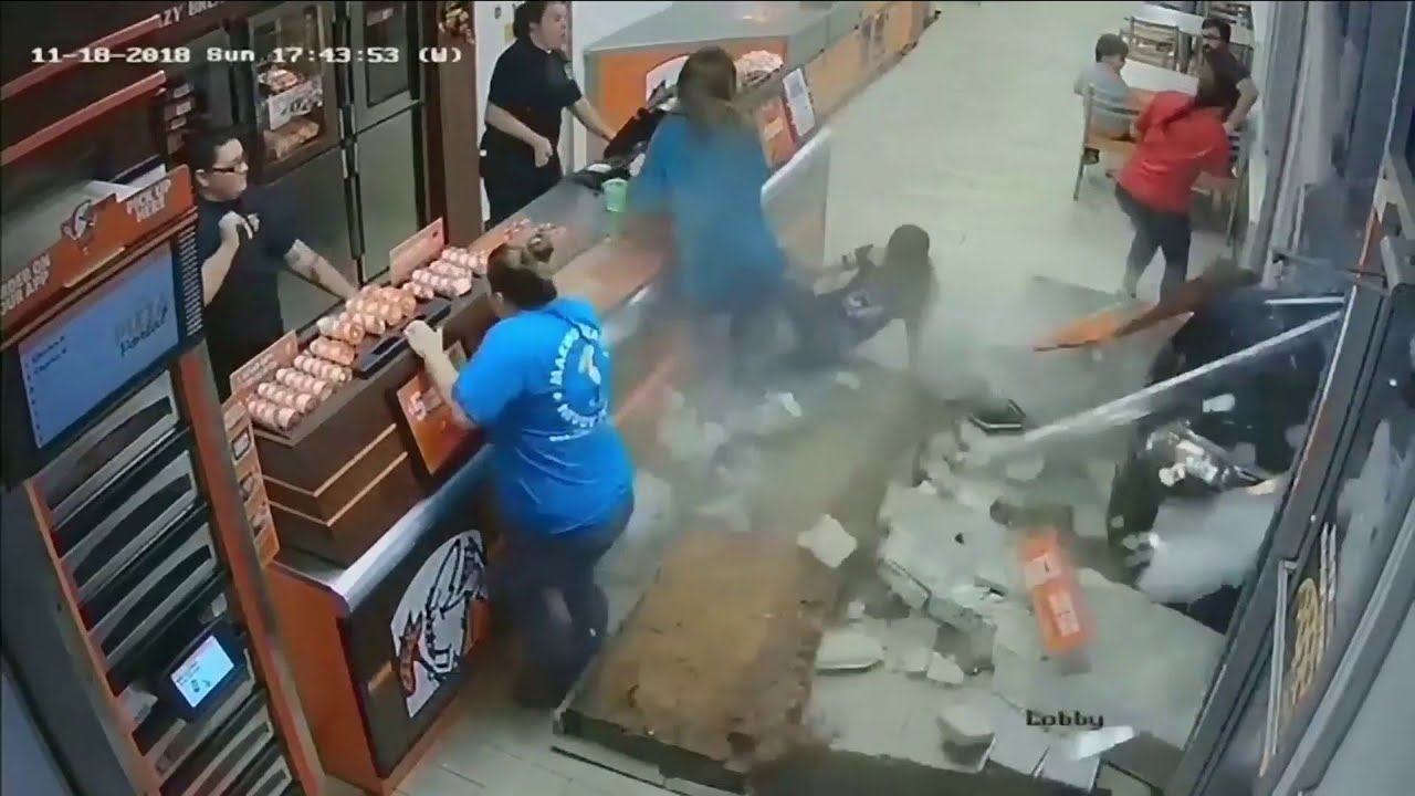 Car crashes in to Little Caesar's in Lake City