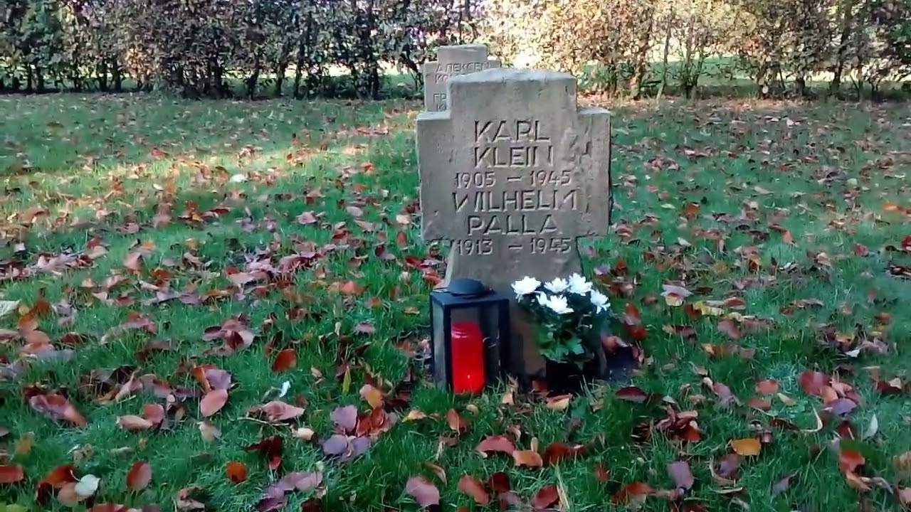 Вечная память! 🙏 Никогда не будет забыто. Русских мальчиков хоронят на монастырском кладбище. 🌹
