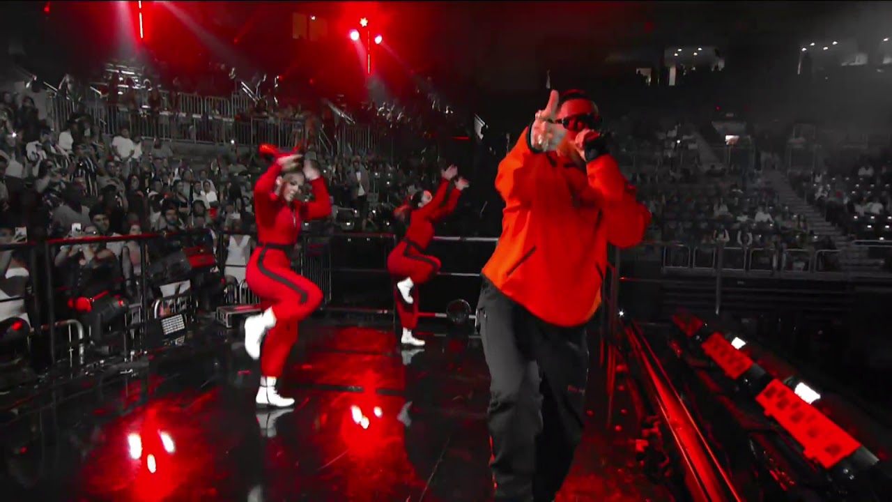 Chencho Corleone ❌ Miky Woodz - Impaciente - En Vivo/ Live  (Premios Juventud 2019)
