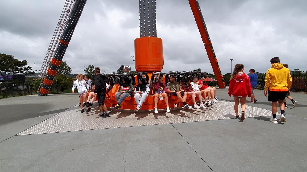 Stratosfear, Rainbows End Auckland Dec 2019 - Jan 2020.