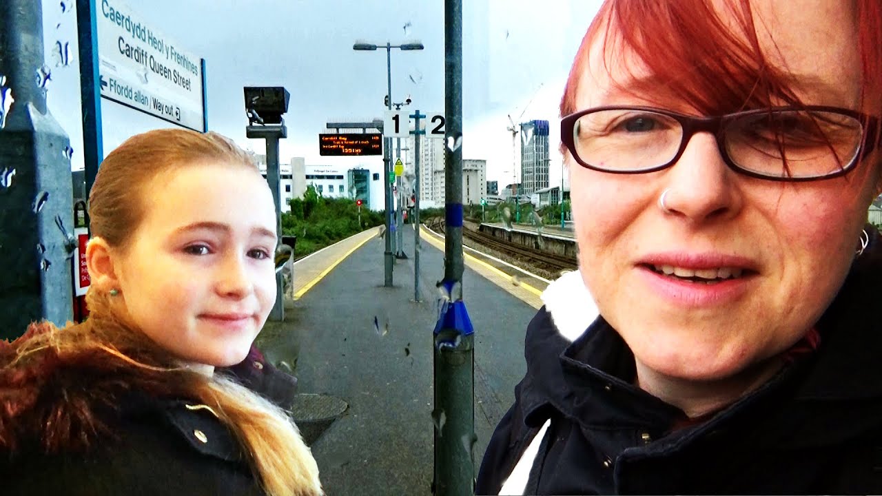 Birthday Preparations, Travelling to Cardiff Bay and a Ceilidh Gig. Wales, UK Vlogs.