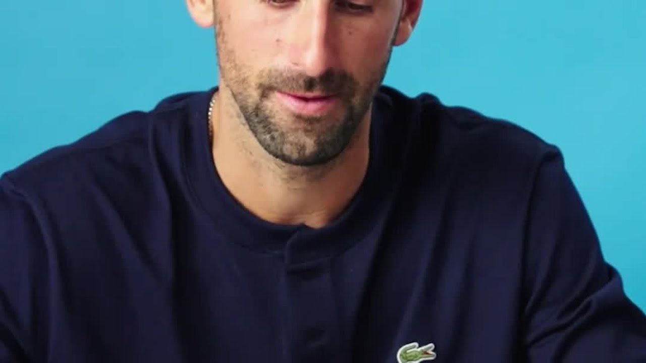 Novak Djokovic d&eacute;voile les symboles cach&eacute;s sur ses chaussures de tennis