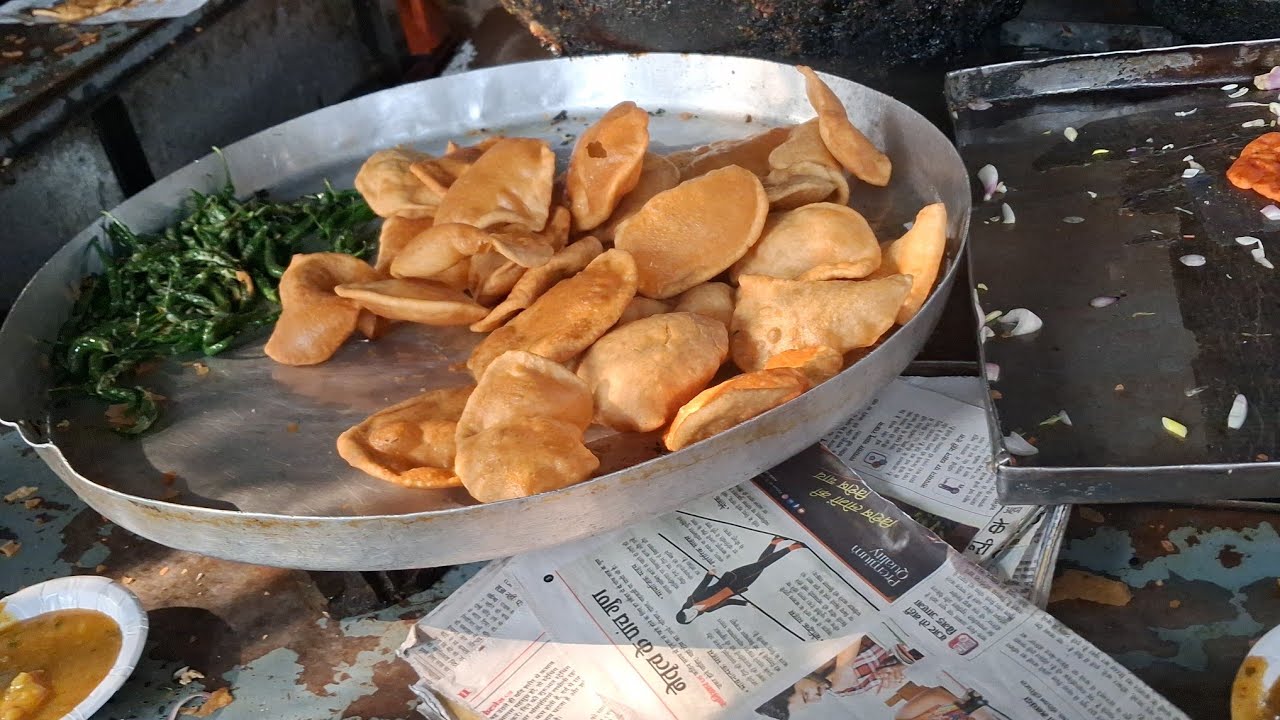 The Quest for India's Cheapest Puri Aloo #food #streetfood #viralvideo 