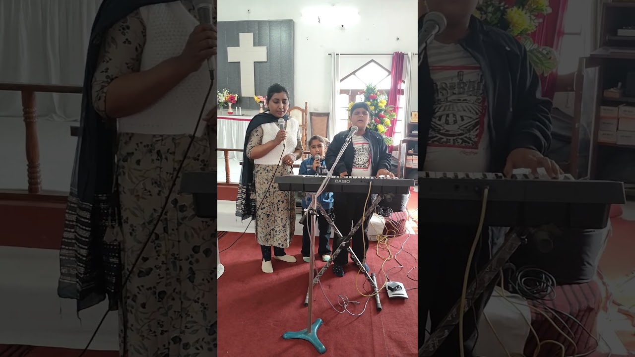 #Jason is singing Chattan song with family