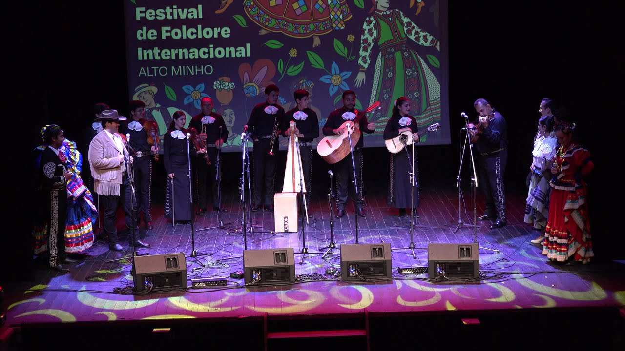 Mexican folk dance: El cascabel