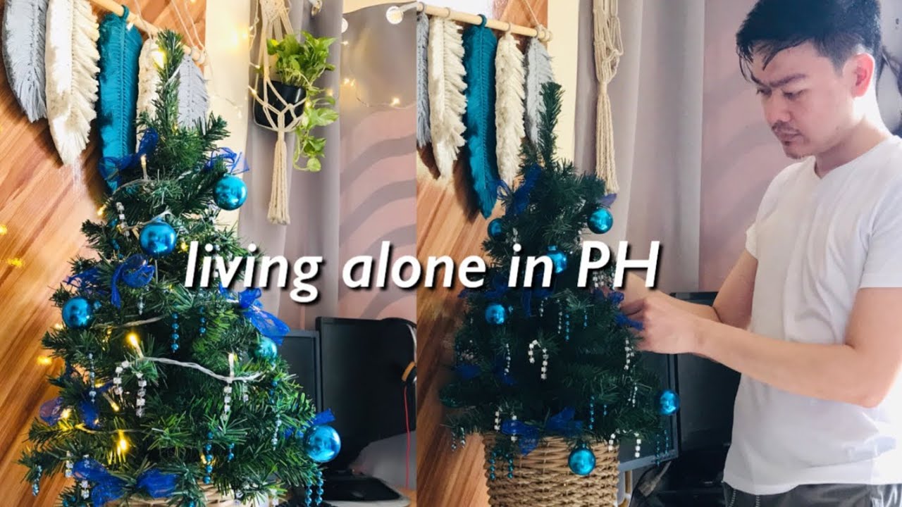 Setting up my christmas tree🎄💙 Christmas is coming 🌲#livingalonevlogs #shopeetagtowin